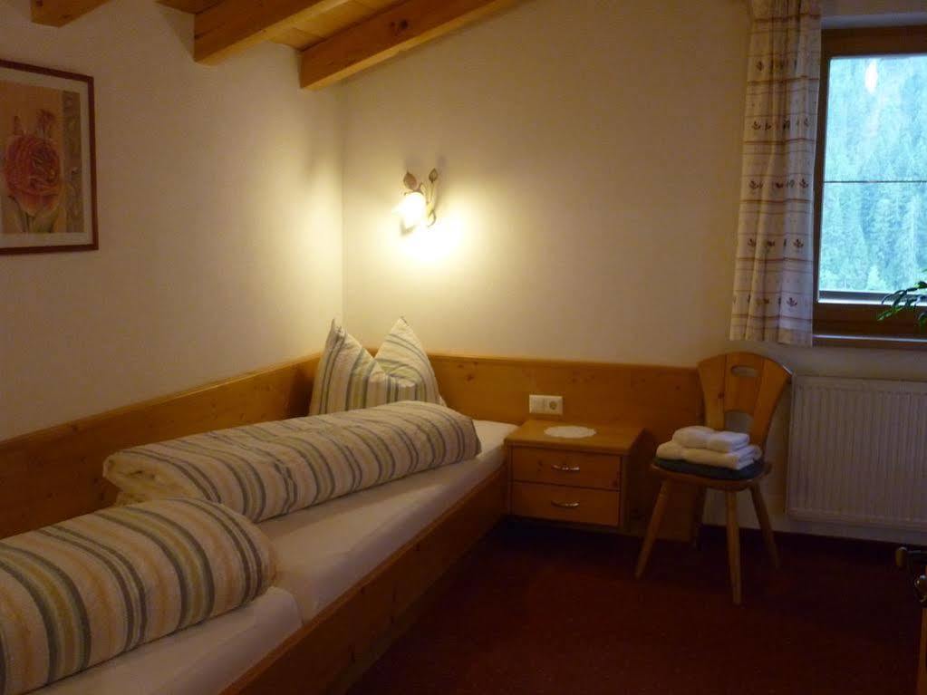 Apartamento Haus Bergzauber Neustift im Stubaital Exterior foto