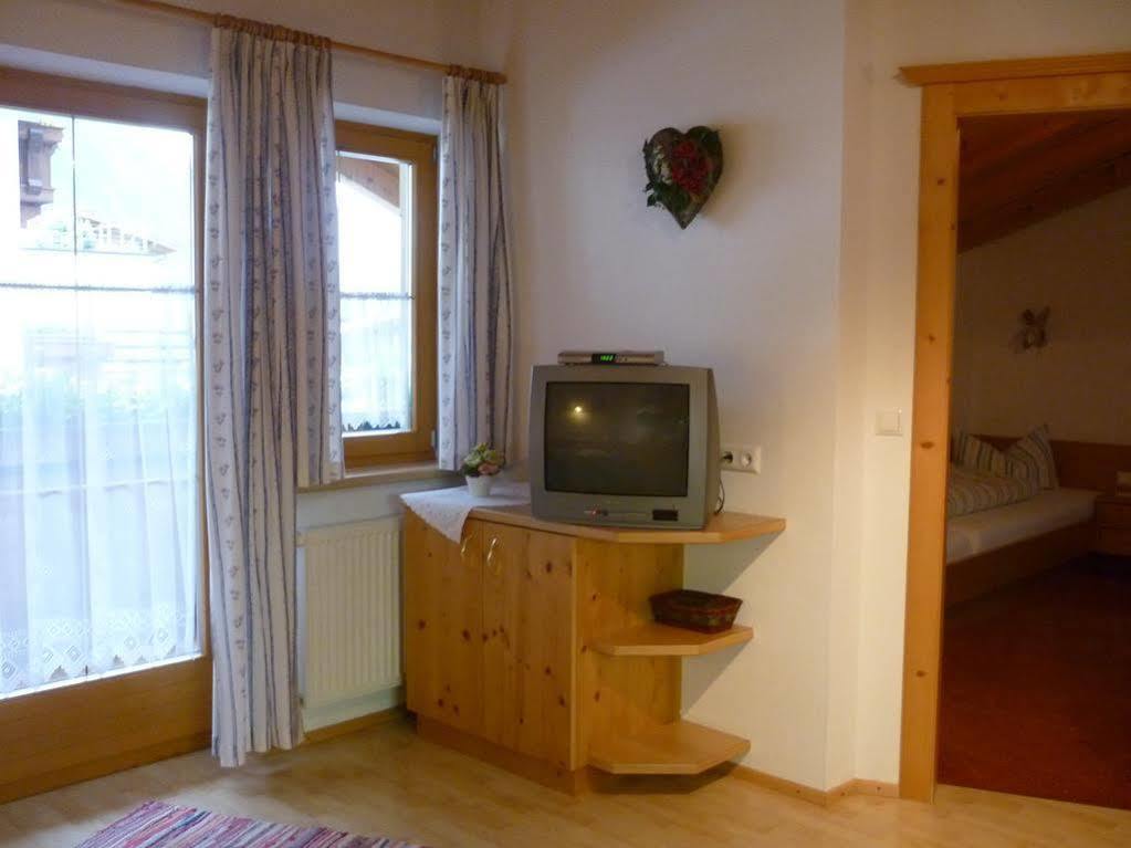Apartamento Haus Bergzauber Neustift im Stubaital Exterior foto